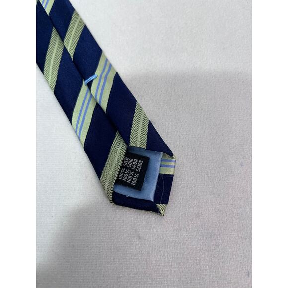 Valentino Men's Neck Tie - Contemporary Quiet Luxury NWOT - Picture 2 of 4